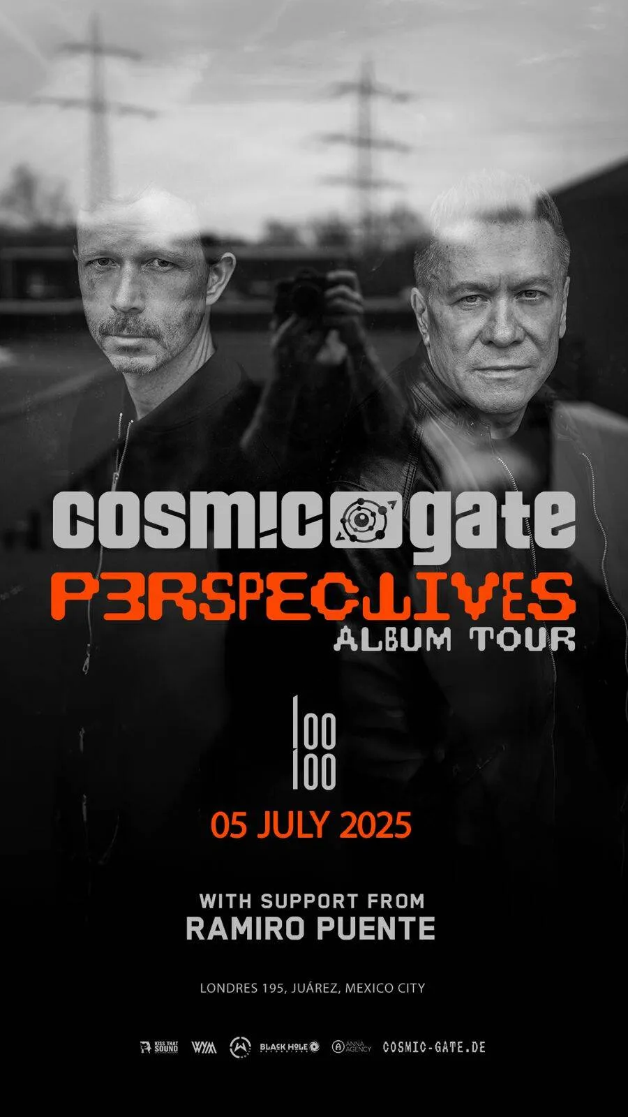 COSMIC GATE by Looloo